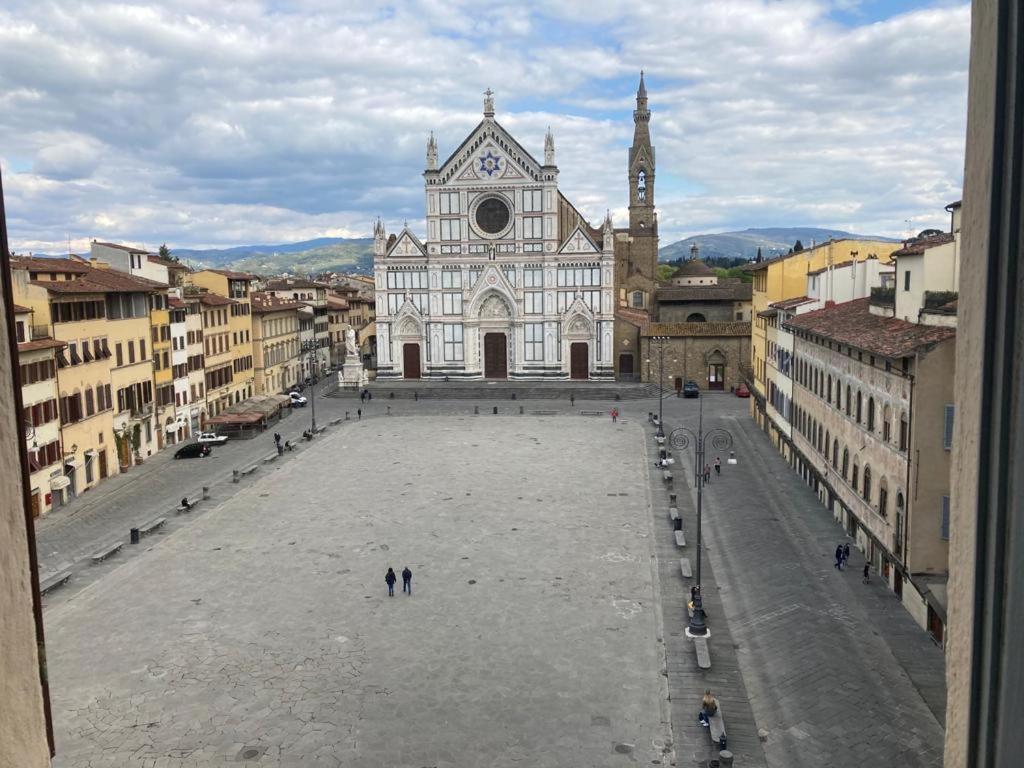 Attico In Piazza Santa Croce Apartment Florenţa Exterior foto